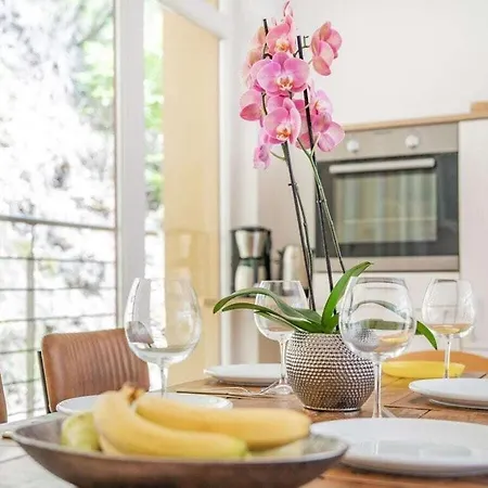 Emma Comfortable Semesterbostad