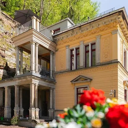 Emma Comfortable Bad Schandau